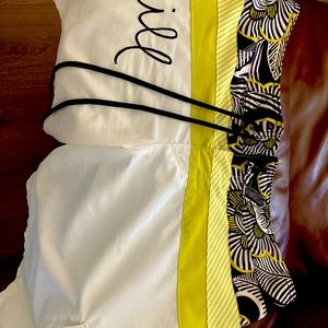 O’Neill board shorts. Size 9. Perfect condition.